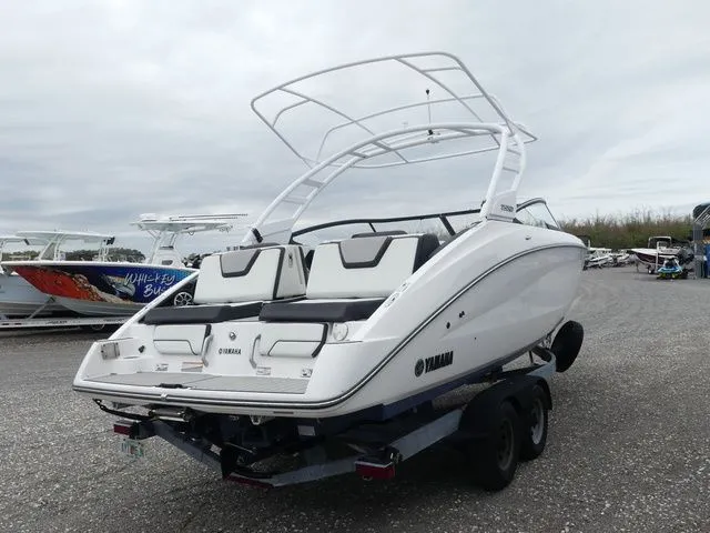 Slide: The Image of Yamaha 252SD 2023 - 4