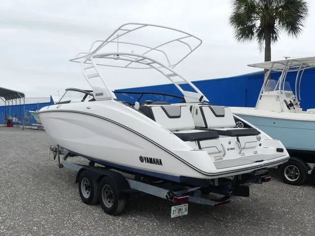 Slide: The Image of Yamaha 252SD 2023 - 6