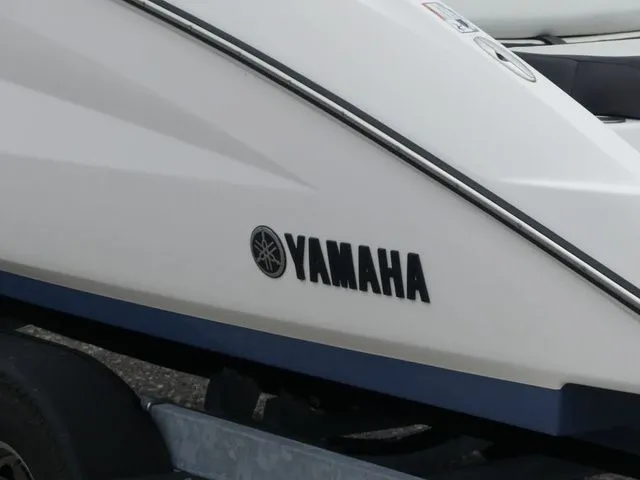 Slide: The Image of Yamaha 252SD 2023 - 7