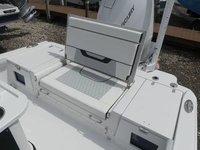 Slide: The Image of Blackfin 242 HB 2026 - 29