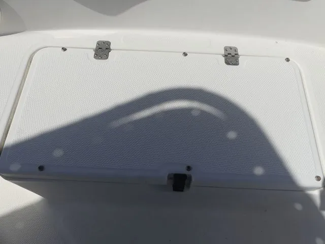 Slide: The Image of Mako 184 Center Console 2019 - 15