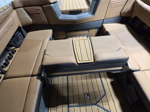 Slide: The Image of Nautique Super Air Nautique G23 2026 - 10