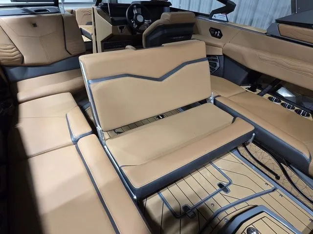 Slide: The Image of Nautique Super Air Nautique G23 2026 - 11