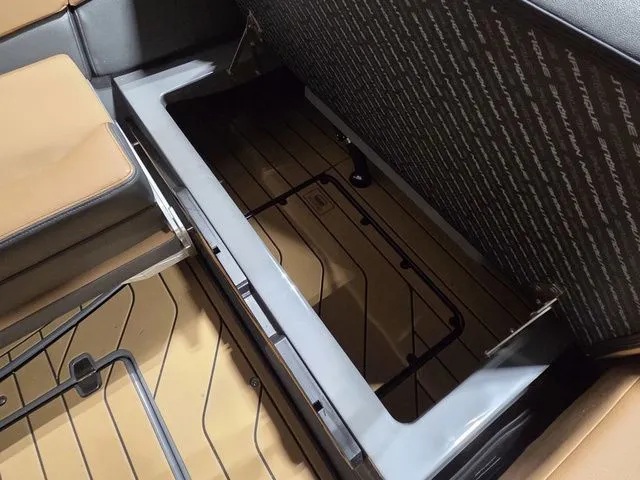 Slide: The Image of Nautique Super Air Nautique G23 2026 - 14