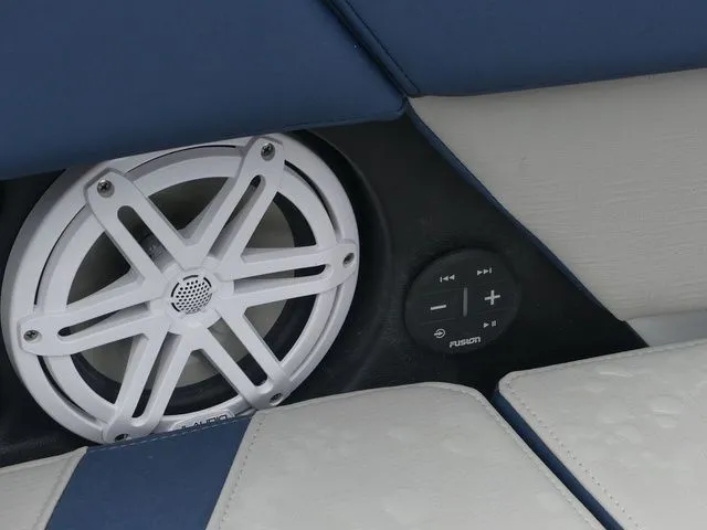 Slide: The Image of Monterey Elite 30 OB 2026 - 15