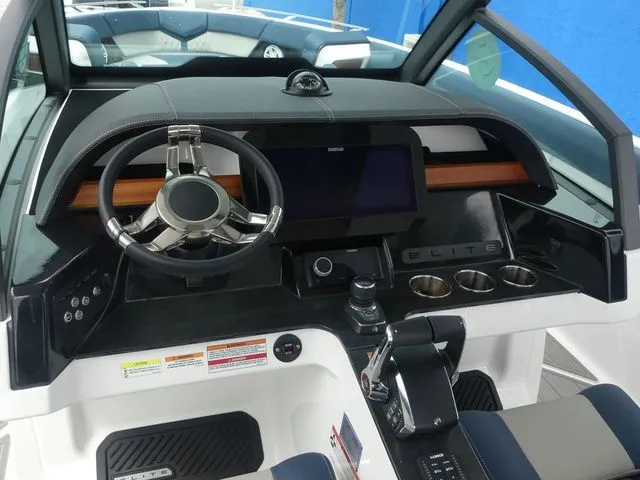 Slide: The Image of Monterey Elite 30 OB 2026 - 23