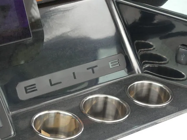 Slide: The Image of Monterey Elite 30 OB 2026 - 25