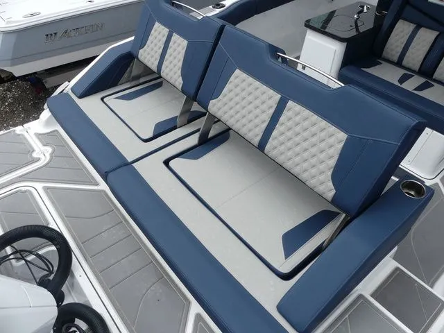 Slide: The Image of Monterey Elite 30 OB 2026 - 33