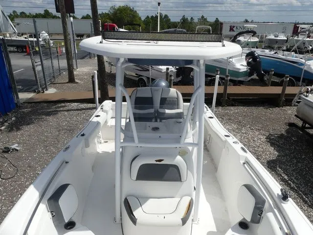 Slide: The Image of Tidewater 220 LXF 2018 - 13