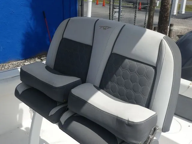 Slide: The Image of Tidewater 220 LXF 2018 - 15