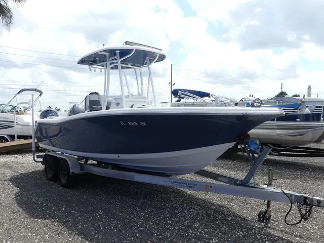 Slide: The Image of Tidewater 220 LXF 2018 - 3