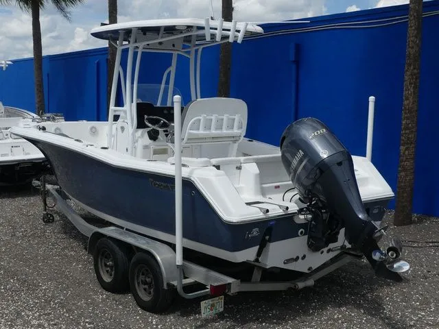 Slide: The Image of Tidewater 220 LXF 2018 - 6