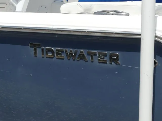Slide: The Image of Tidewater 220 LXF 2018 - 7