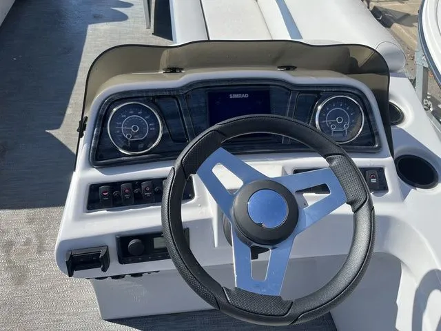 Slide: The Image of Godfrey Sweetwater 2186 C 2022 - 6