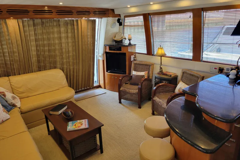 Slide: The Image of Interior of 2001 Carver 570 Voyager Pilothouse yacht. - 19