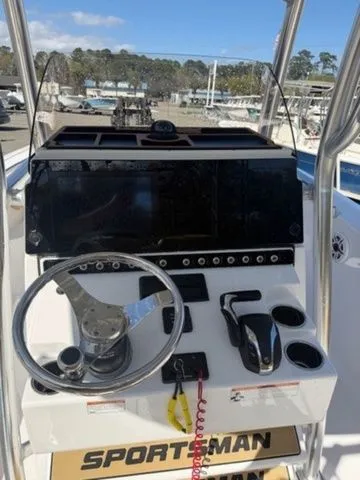 Slide: The Image of Sportsman Heritage 241 Center Console 2022 - 5