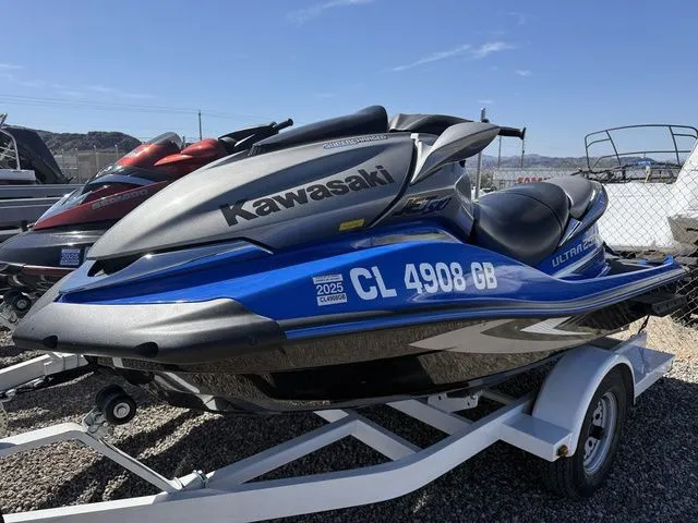 The Image of Kawasaki Jet Ski® Ultra® 250X 2007 - 1