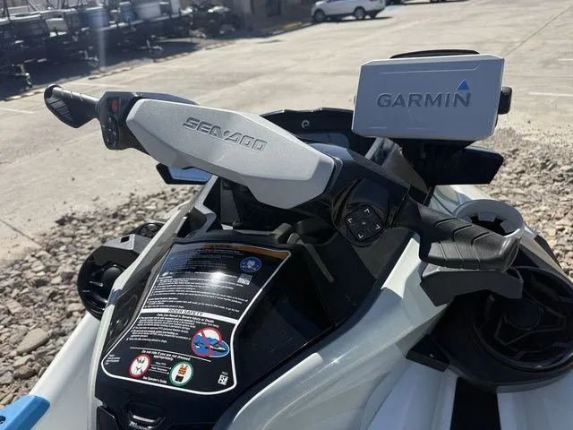 Slide: The Image of Sea-Doo Fish Pro™ Sport 170 iBR, iDF and Audio 2022 - 5