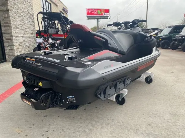 Slide: The Image of Sea-Doo GTR-X300 AUDIO IBR 2026 - 10