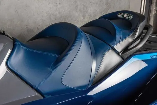 Slide: The Image of Sea-Doo GTX 170 iBR and iDF 2026 - 11