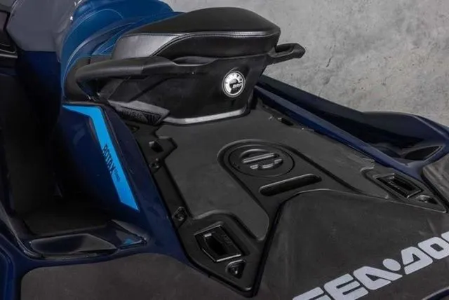 Slide: The Image of Sea-Doo GTX 170 iBR and iDF 2026 - 6