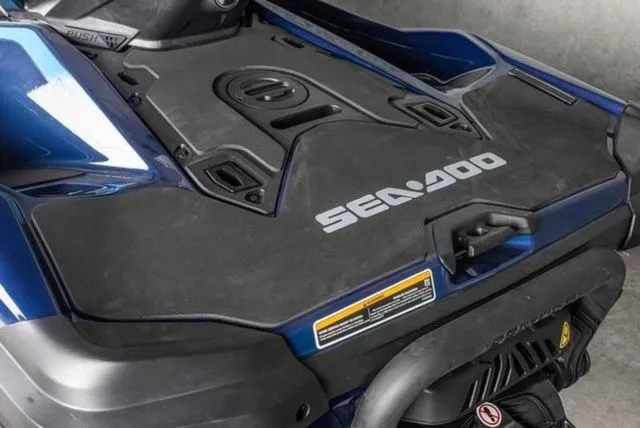 Slide: The Image of Sea-Doo GTX 170 iBR and iDF 2026 - 7