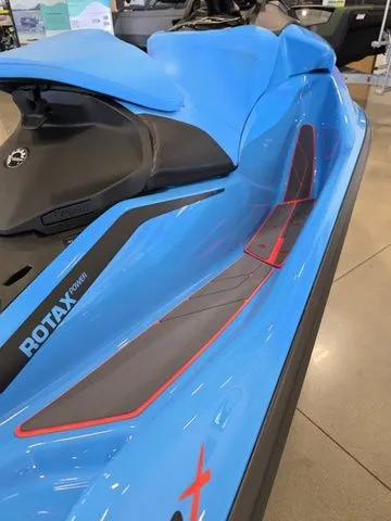 Slide: The Image of Sea-Doo RXP-X 2026 - 17