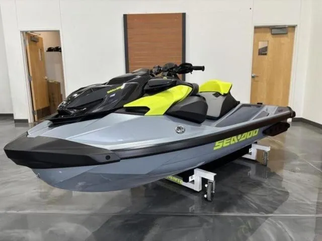 Slide: The Image of Sea-Doo RXP-X 2026 - 3
