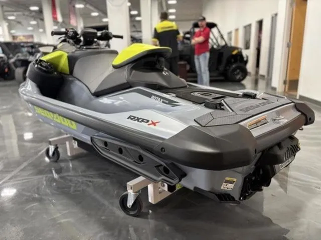 Slide: The Image of Sea-Doo RXP-X 2026 - 6