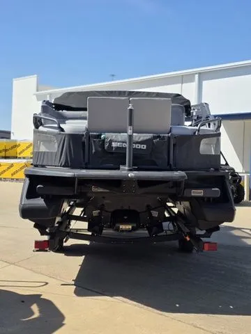 Slide: The Image of Sea-Doo Switch Sport 21 2023 - 8