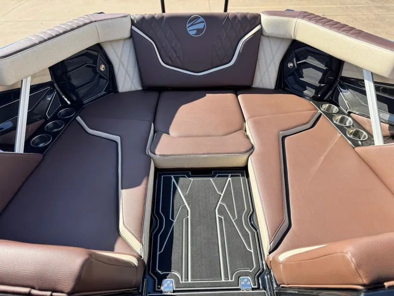 Slide: The Image of Tigé 24RZX 2026 - 21