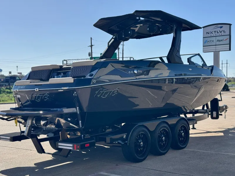 Slide: The Image of Tigé 24RZX 2026 - 5