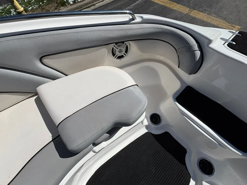 Slide: The Image of Yamaha AR240 HO 2012 - 15