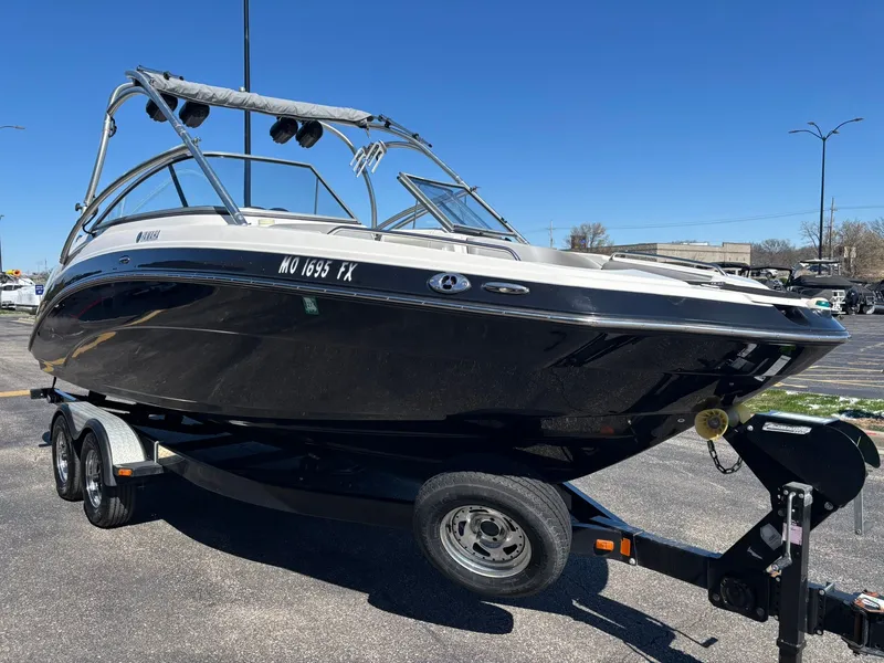 Slide: The Image of Yamaha AR240 HO 2012 - 23