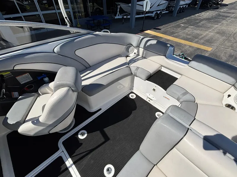 Slide: The Image of Yamaha AR240 HO 2012 - 4