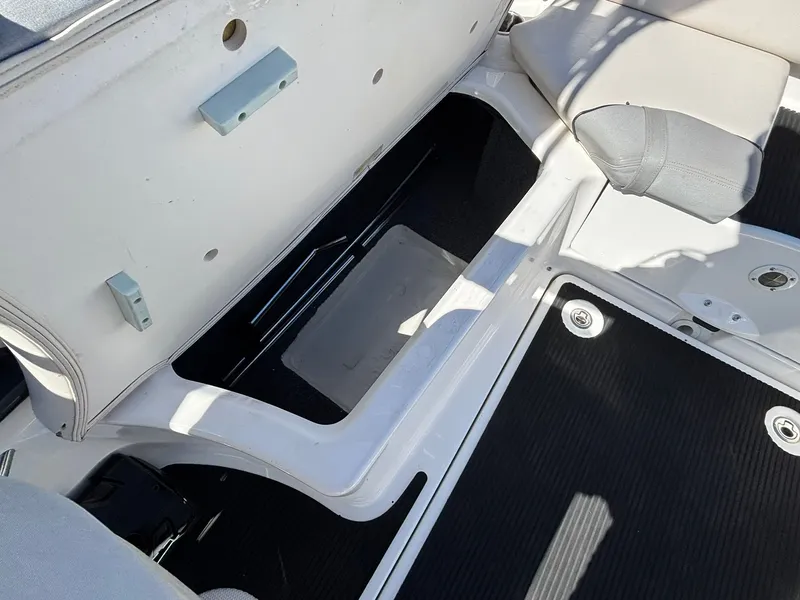 Slide: The Image of Yamaha AR240 HO 2012 - 5