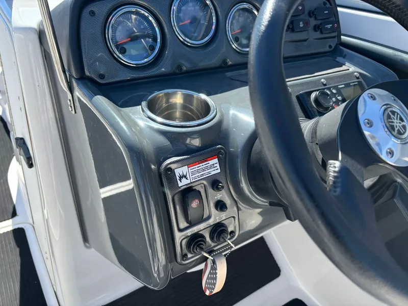 Slide: The Image of Yamaha AR240 HO 2012 - 7