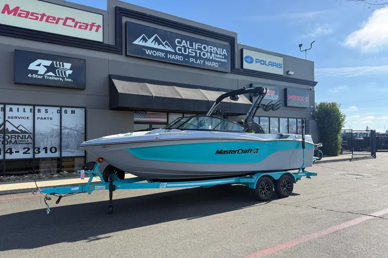 The Image of MasterCraft XT23 2026 - undefined