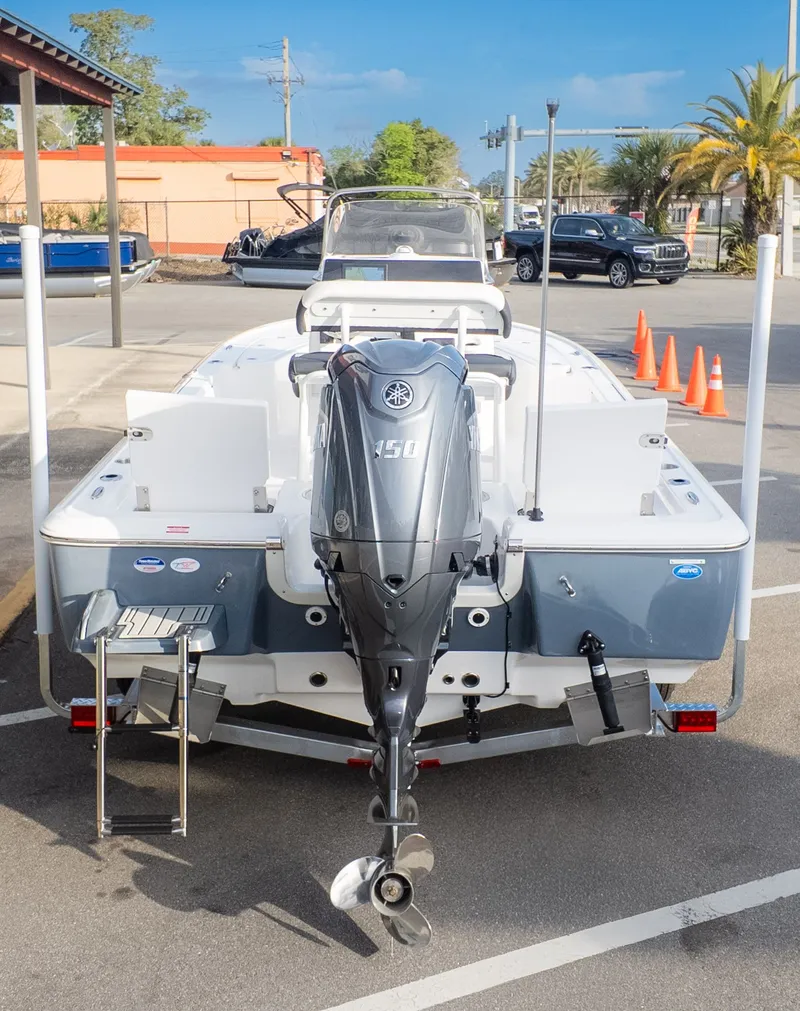 Slide: The Image of Tidewater 2110 Bay Max 2026 - 4