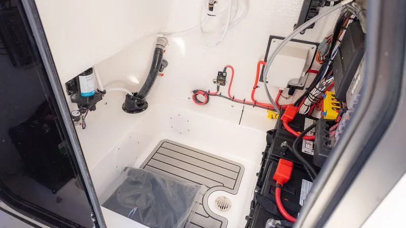 Slide: The Image of Tidewater 2110 Bay Max 2026 - 10