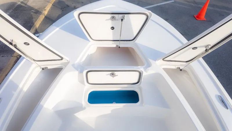 Slide: The Image of Tidewater 2110 Bay Max 2026 - 12