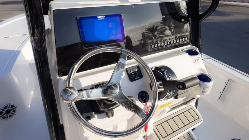 Slide: The Image of Tidewater 2110 Bay Max 2026 - 16