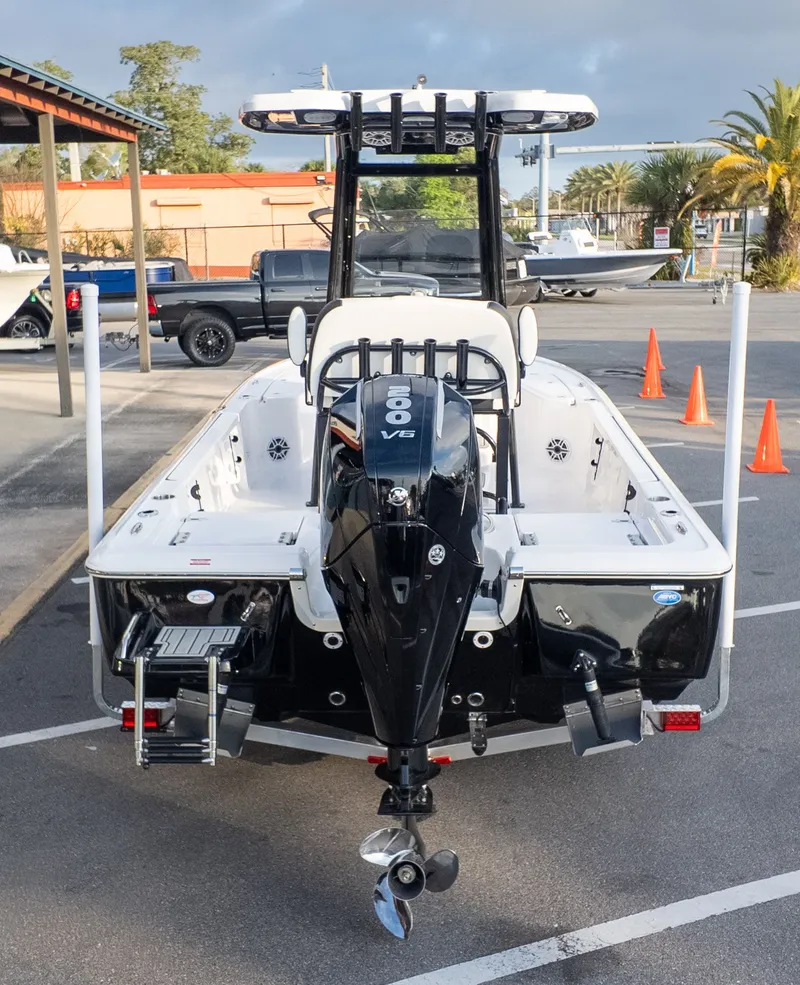 Slide: The Image of Tidewater 2110 Bay Max 2026 - 5