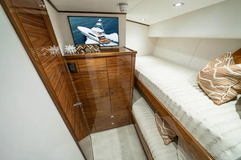 Slide: The Image of Guest Stateroom - 20