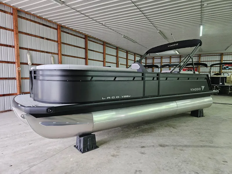 The Image of Viaggio Lago V 22U Tritoon 2026 - 0