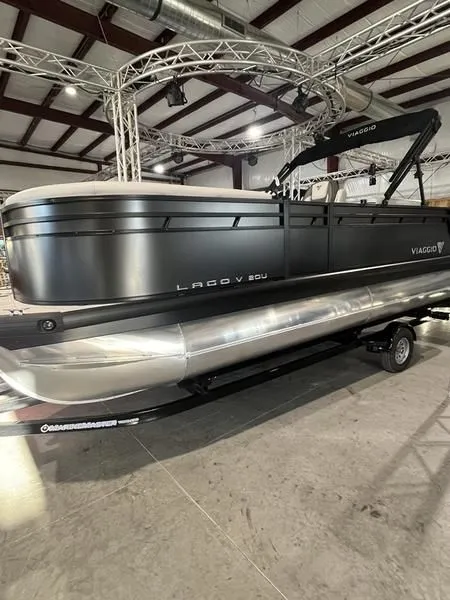 Slide: The Image of Viaggio LAGO V 20U 2025 - 13