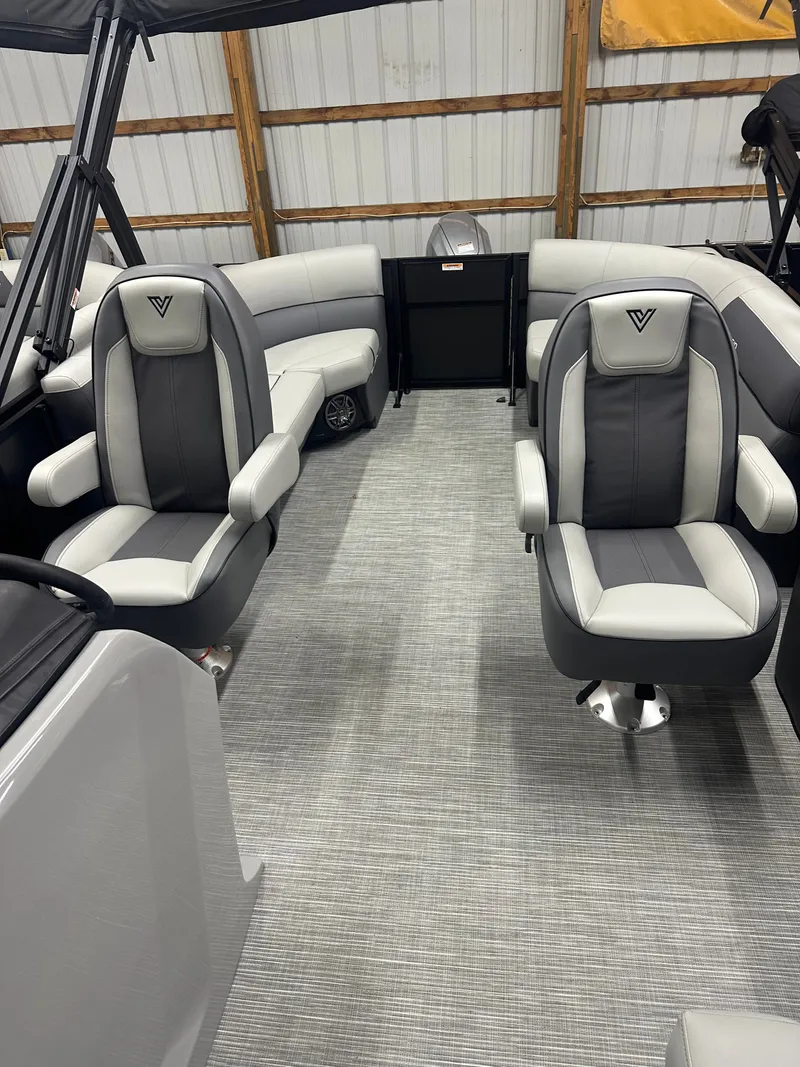 Slide: The Image of Viaggio LAGO V 20U 2025 - 2