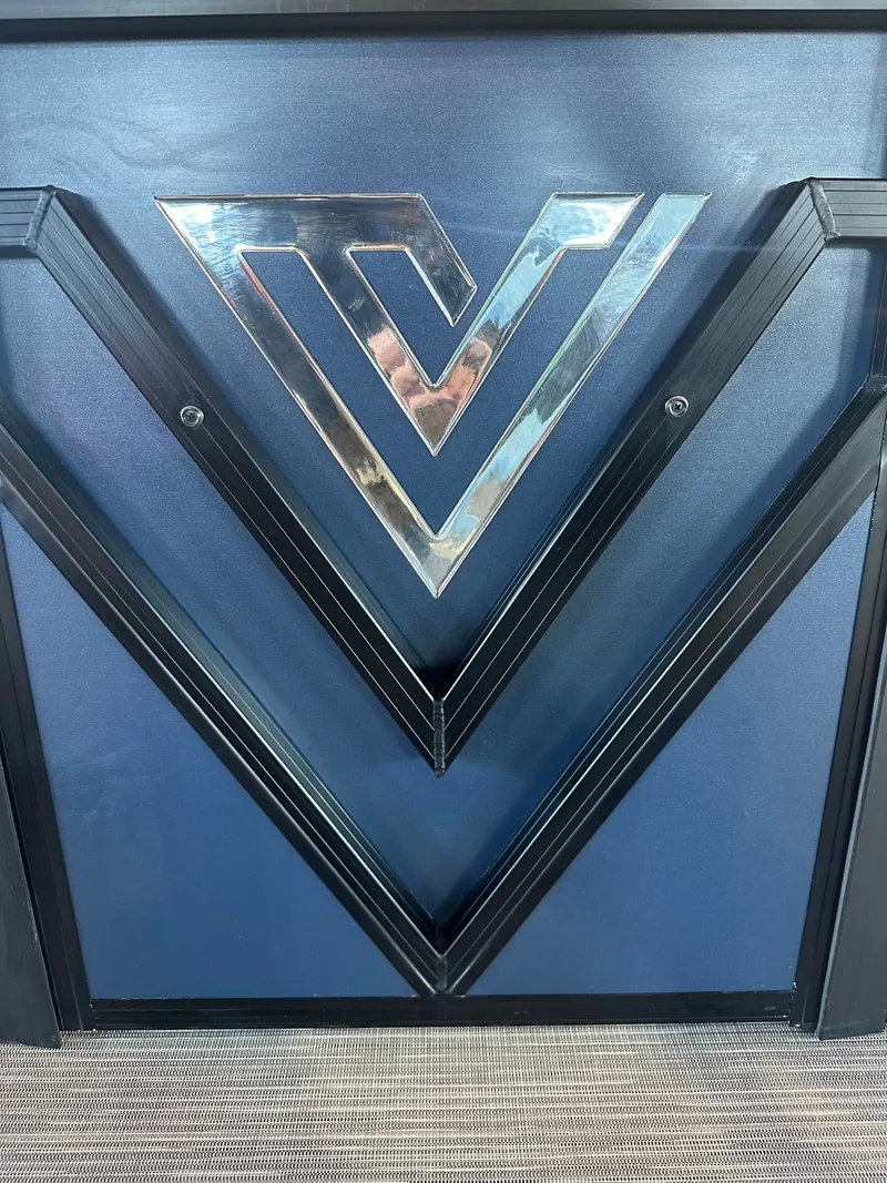 Slide: The Image of Viaggio LAGO V 20U 2025 - 5