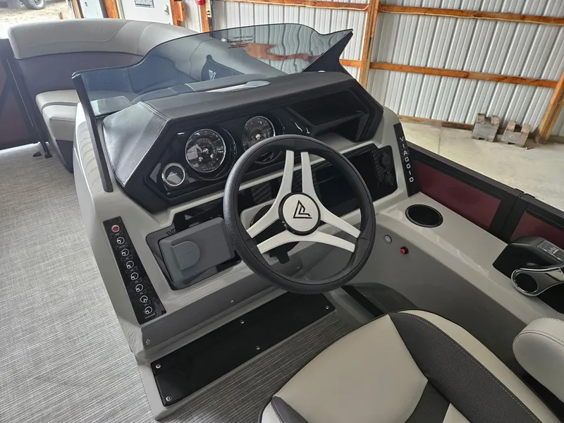 Slide: The Image of Viaggio LAGO X 20U 2025 - 10