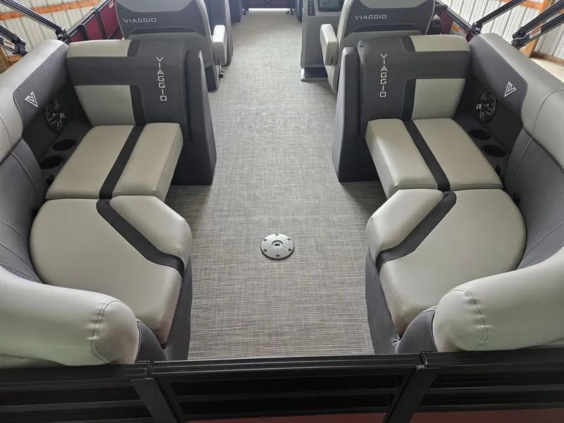 Slide: The Image of Viaggio LAGO X 20U 2025 - 2